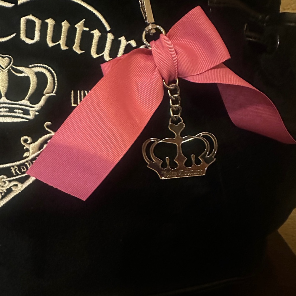 Juicy Couture Black Tote with Pink Bow - Picture 3 of 6